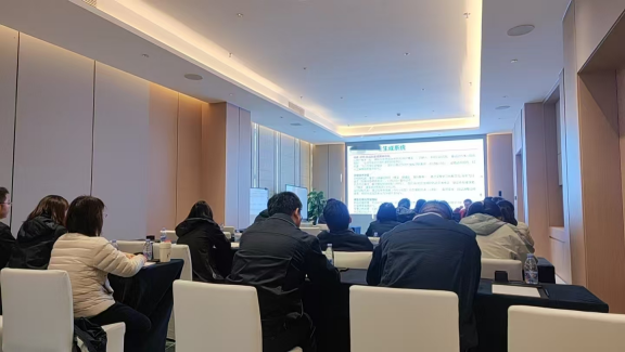 山东某证券公司：AI大模型办公赋能培训-成功案例2731.png